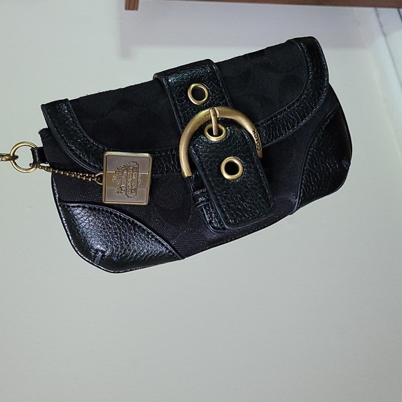 - Coach wristlet black super cute large enough for phone. - Picture 14 of 16